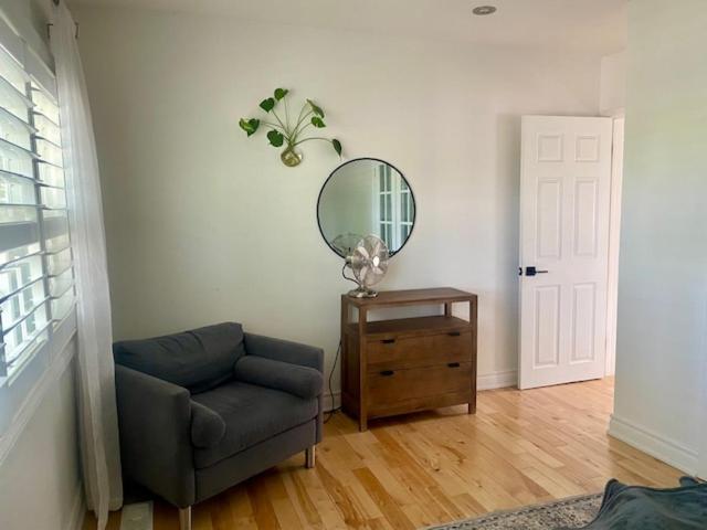 Clearbrooke Gem- Bright Private Bedroom Close To Yyz Торонто Экстерьер фото